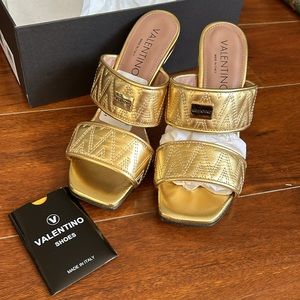 NIB Valentino Jackie Gold Heels 7